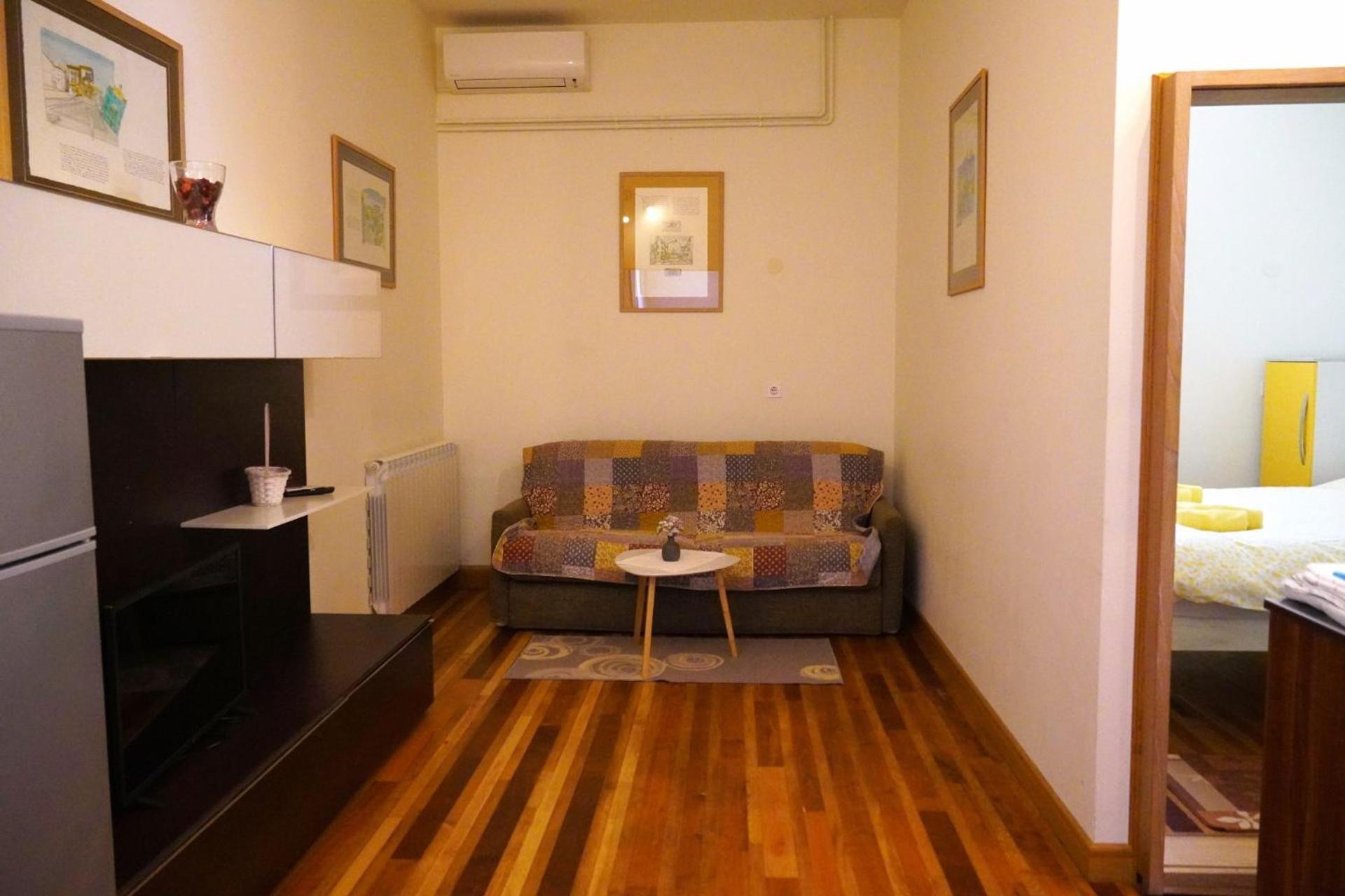 Lana House With Apartment Petrovija Exterior foto